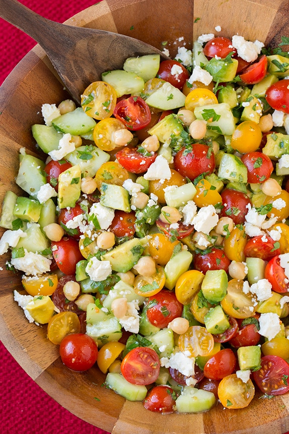 Healthy & Easy: Summer Tomato Cucumber Chickpea Salad Recipe
